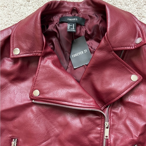 Forever 21 Burgundy Faux Leather Moto Jacket Women’s Size M NWT - Picture 5 of 10